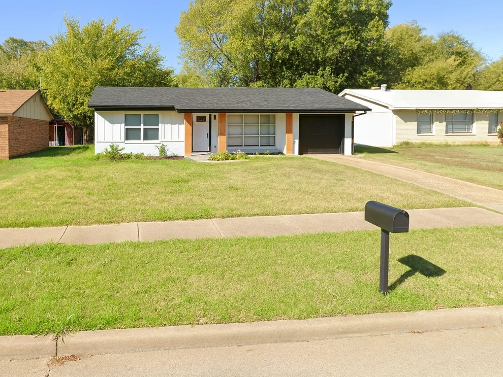 Unit for sale at 1722 Proctor Drive, Grand Prairie, TX 75051