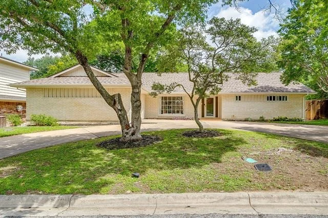 Unit for sale at 3520 Walton Avenue, Fort Worth, TX 76133