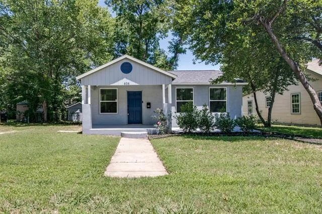 Unit for sale at 606 W High Street, Terrell, TX 75160