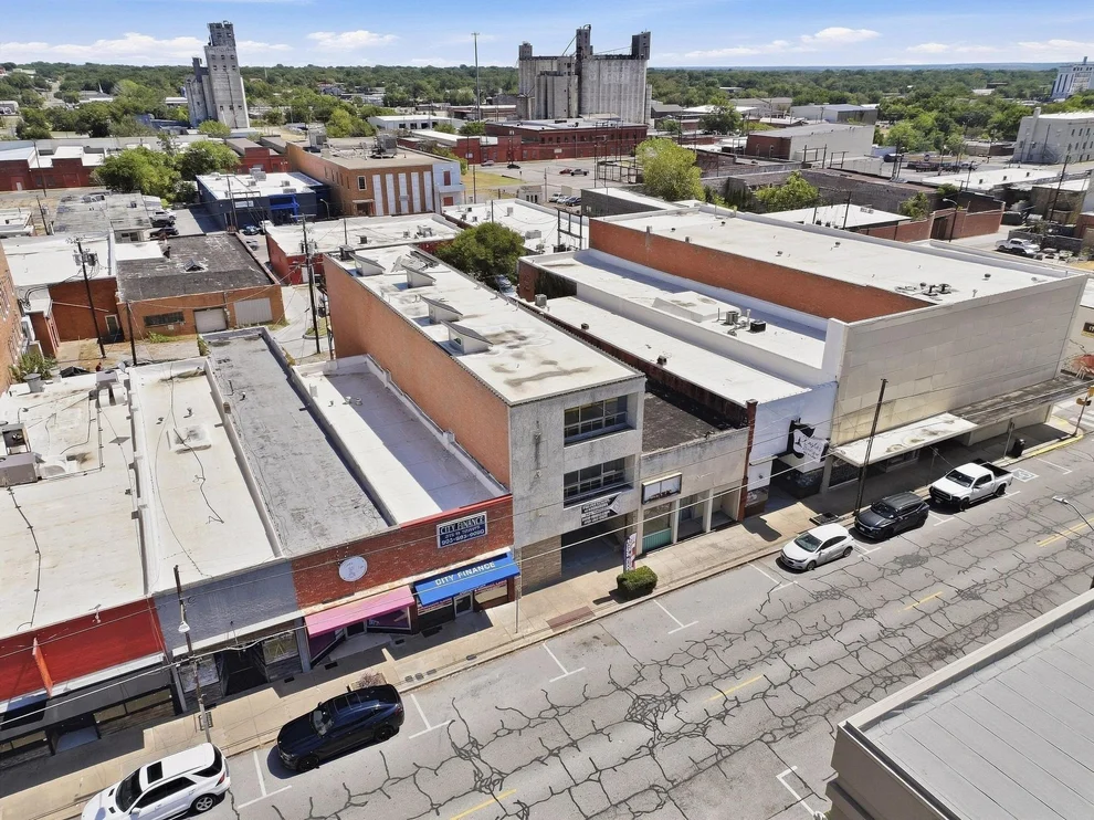 Unit for sale at 213 N Travis Street, Sherman, TX 75090