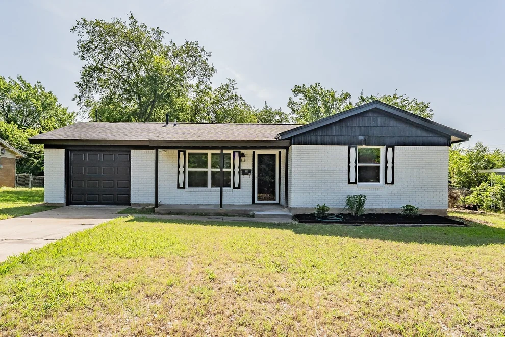 Unit for sale at 4920 Colorado Boulevard, North Richland Hills, TX 76180