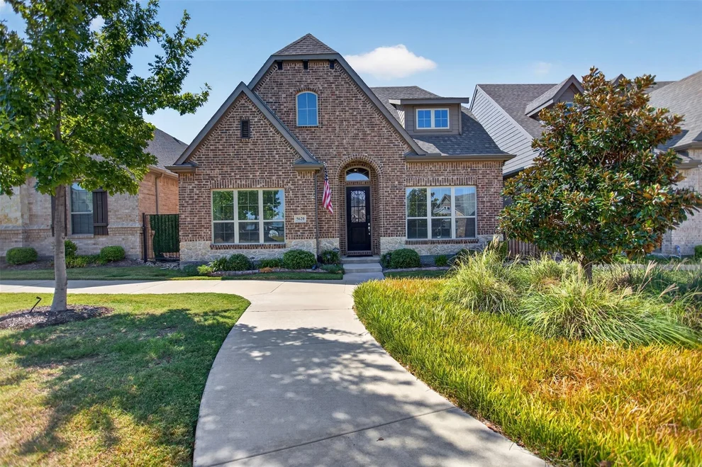 Unit for sale at 5620 Traveller Drive, North Richland Hills, TX 76180
