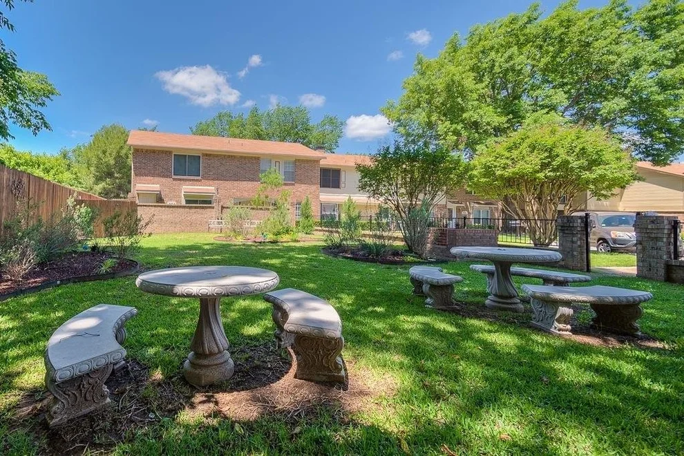 Unit for sale at 520 Pecan Acres Ct, Arlington, TX 76013