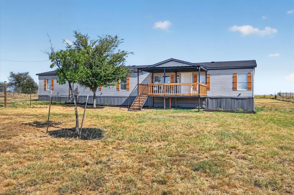 Unit for sale at 312 Private Road 4437, Rhome, TX 76078