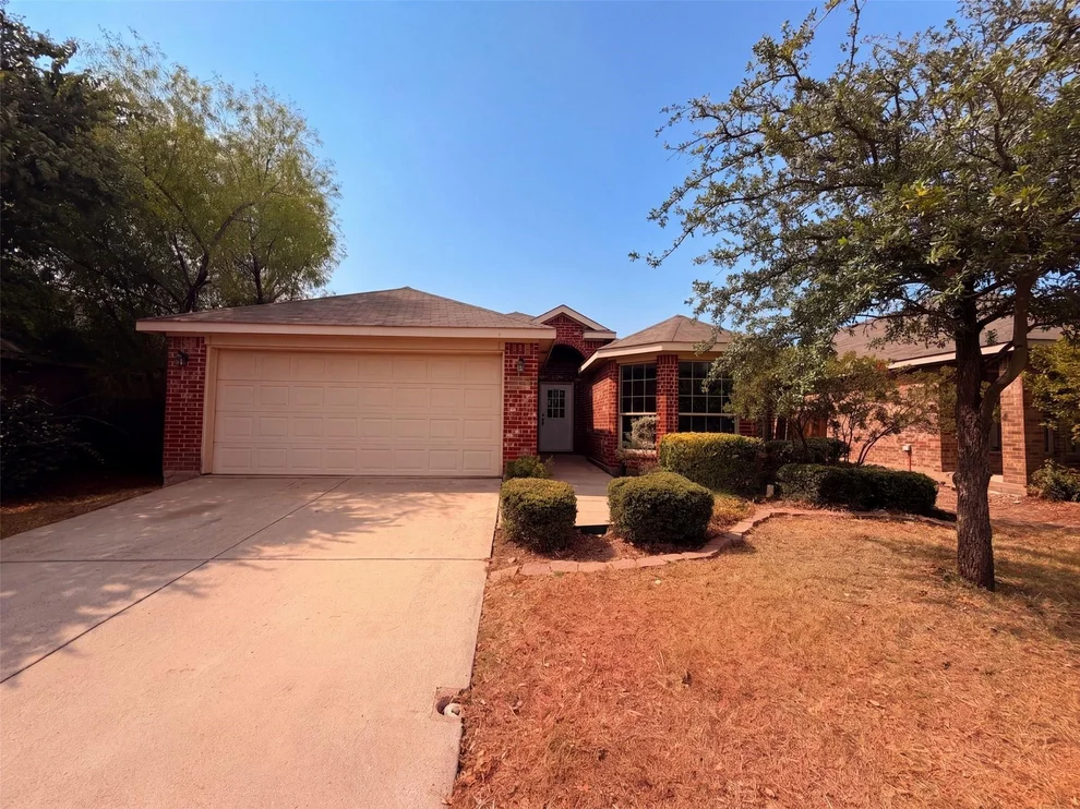 Unit for sale at 2011 Allyson Drive, Heartland, TX 75126