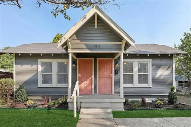 Unit for sale at 2821 Gladstone Drive, Dallas, TX 75211