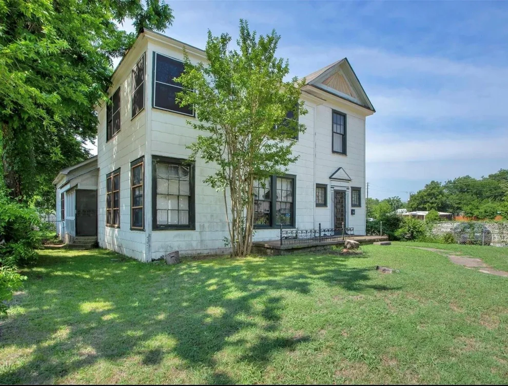 Unit for sale at 516 W Morgan Street, Denison, TX 75020