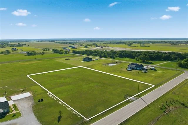 Unit for sale at 182 Grassey Way, Elm Mott, TX 76640
