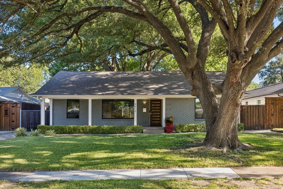 Unit for sale at 9815 Fitzroy Drive, Dallas, TX 75238