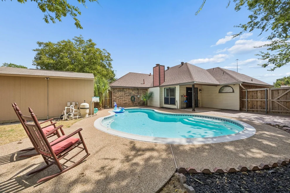 Unit for sale at 2409 Doral, Mesquite, TX 75150