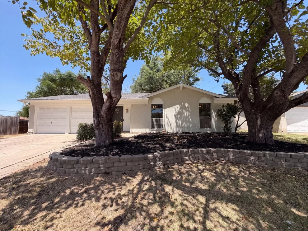 Unit for sale at 6601 Oaklawn Drive, Watauga, TX 76148