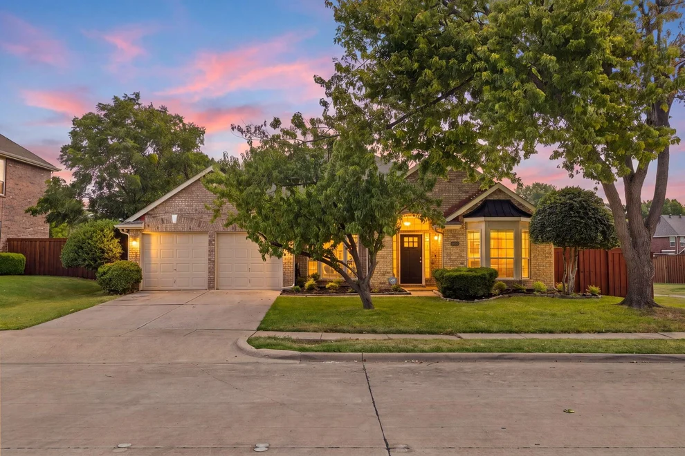 Unit for sale at 6000 Plantation Lane, Frisco, TX 75035