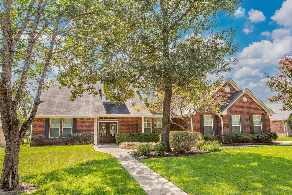 Unit for sale at 233 Winged Foot, Hideaway, TX 75771