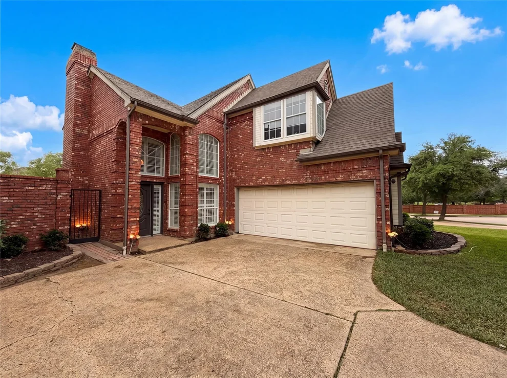 Unit for sale at 7707 Windmere Court, Irving, TX 75063