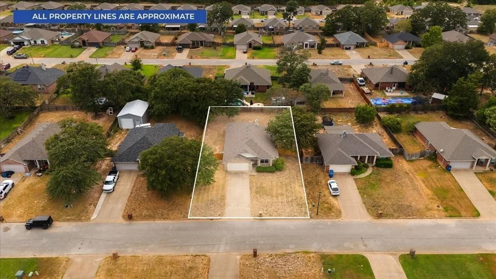 Unit for sale at 386 Molly Lane, Lindale, TX 75771