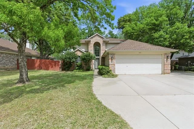 Unit for sale at 313 Georgian Oak Court, Lake Dallas, TX 75065