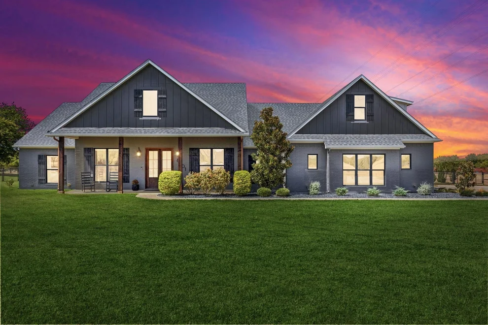 Unit for sale at 8201 Cutter Corral Court, Fort Worth, TX 76126