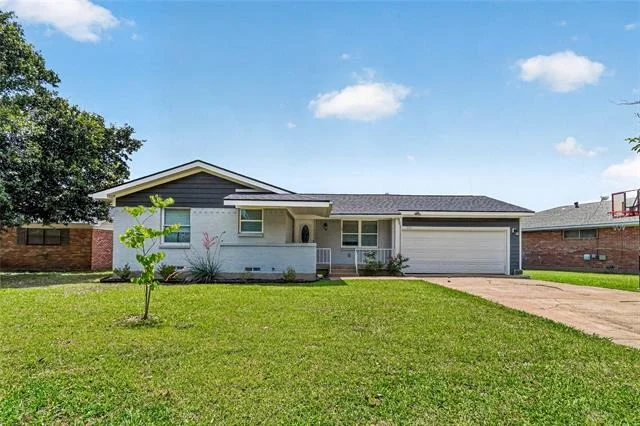 Unit for sale at 309 Mulberry Street, Ferris, TX 75125