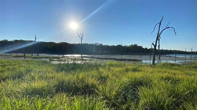 Unit for sale at 153 Post Oak Cove, Sunset, TX 76270