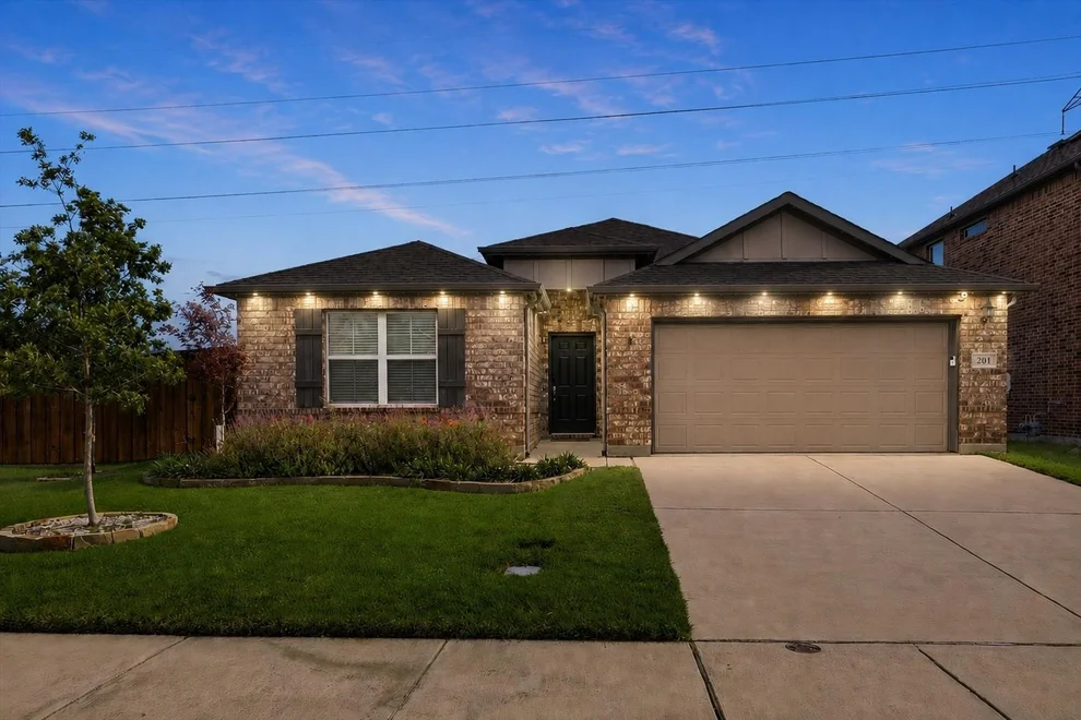 Unit for sale at 201 Black Alder Drive, Fort Worth, TX 76131