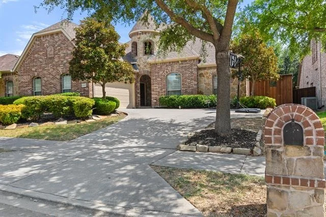 Unit for sale at 9627 Crown Ridge Drive, Frisco, TX 75035