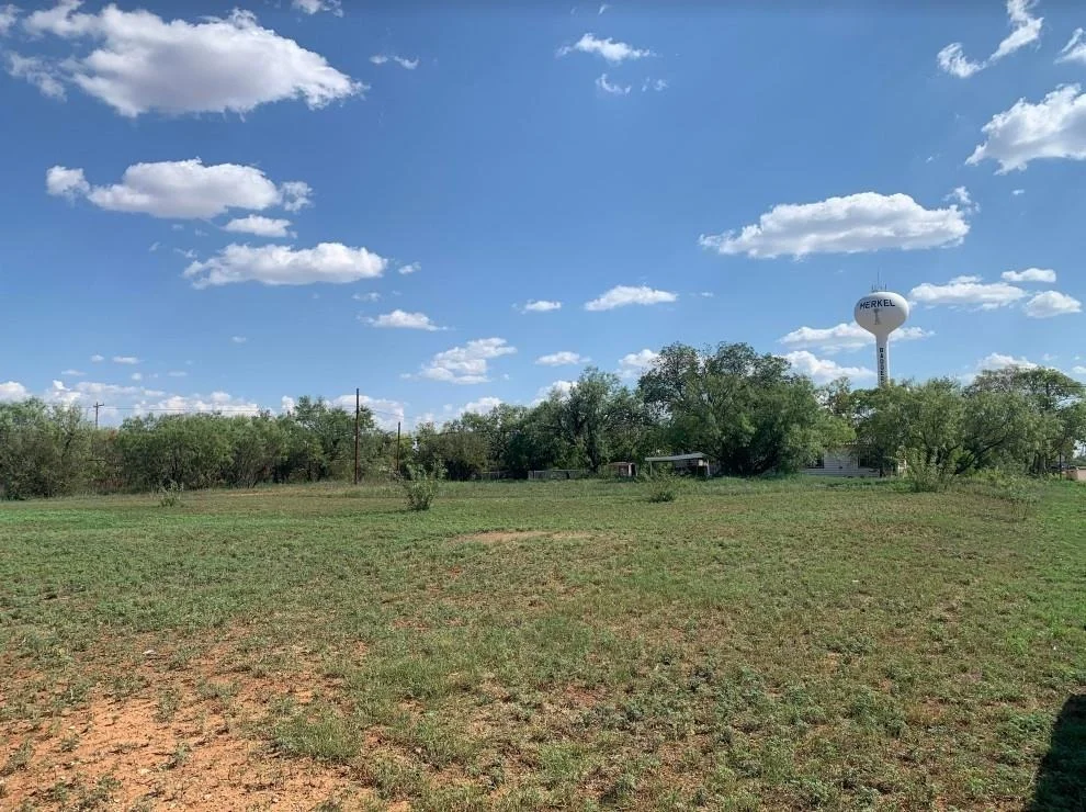 Unit for sale at 306 Lamar, Merkel, TX 79536