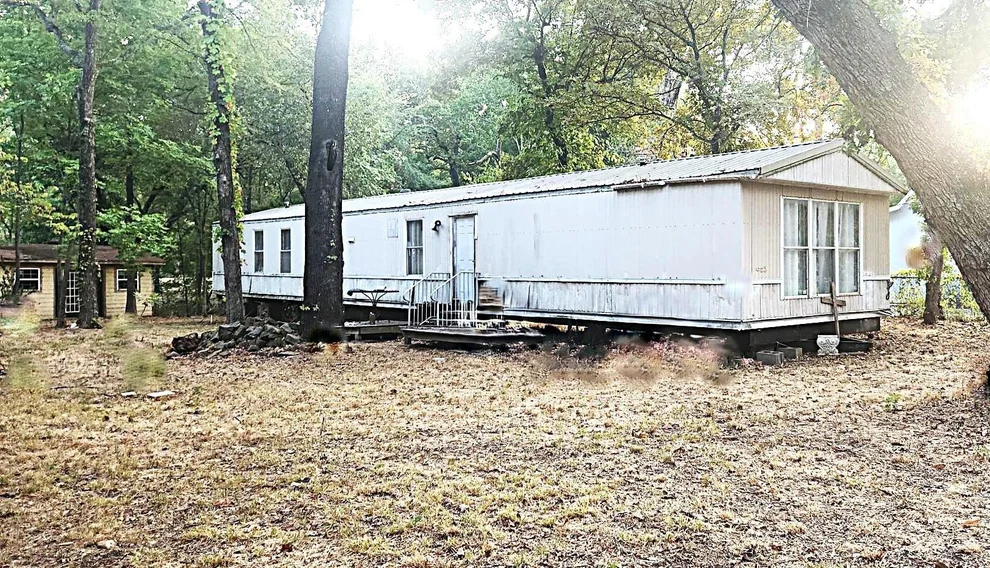 Unit for sale at 112 Charlie's Place Road, Trinidad, TX 75163