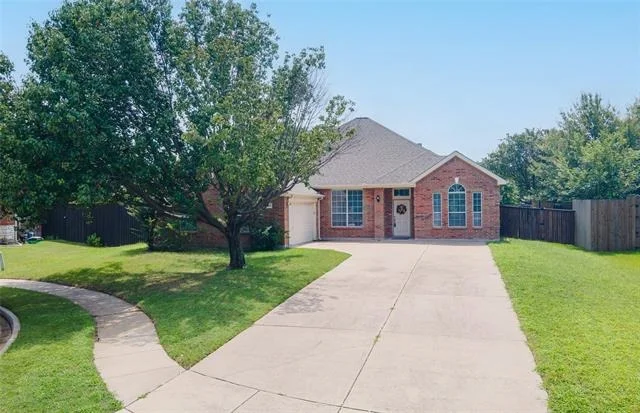 Unit for sale at 5208 Lake Haven Lane, Grand Prairie, TX 75052