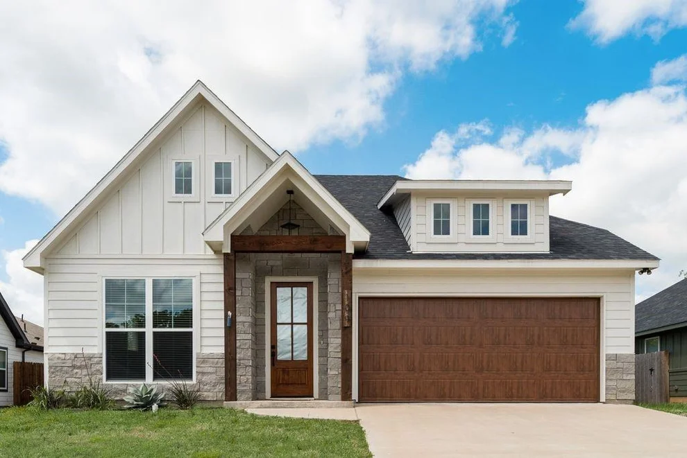 Unit for sale at 109 Vaughn Meadows Drive, Tom Bean, TX 75491