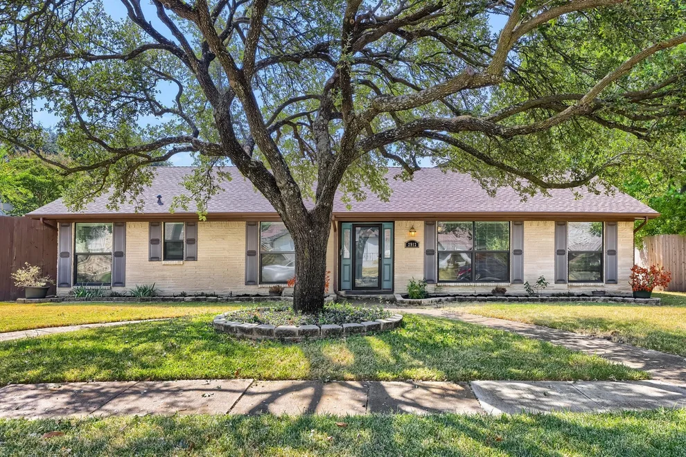 Unit for sale at 2912 Marsann Lane, Farmers Branch, TX 75234