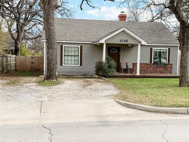 Unit for sale at 1136 W Long Street, Stephenville, TX 76401