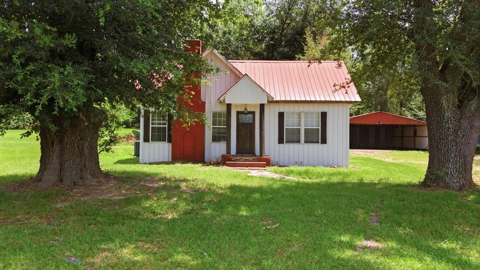 Unit for sale at 506 E Longview Street, Arp, TX 75750