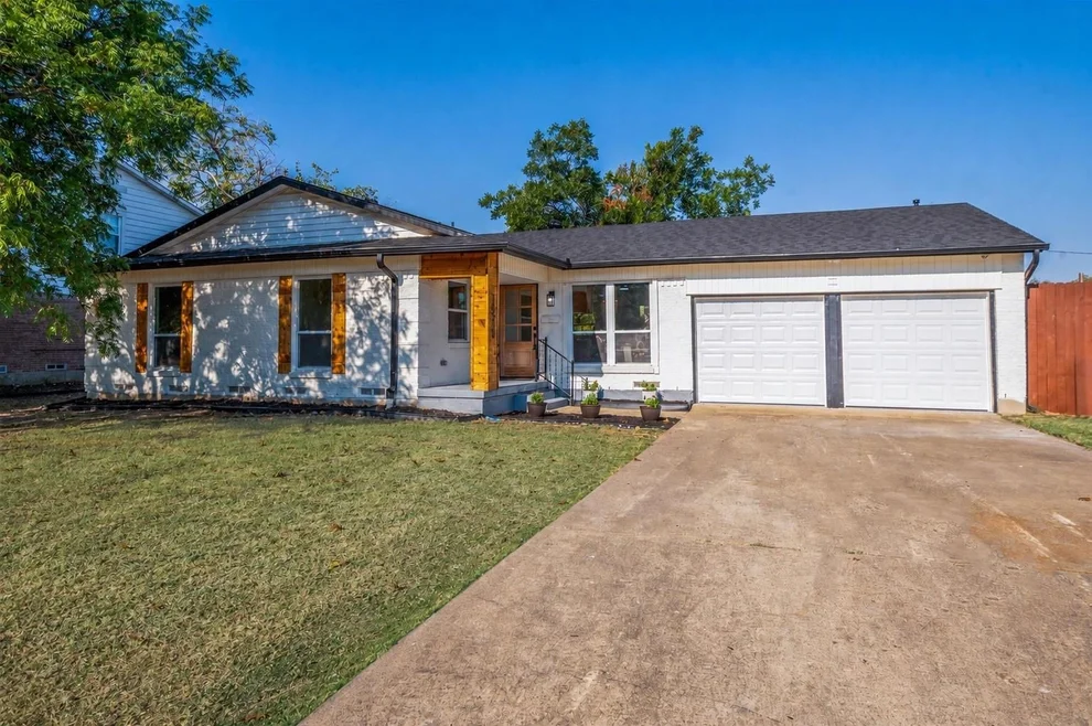 Unit for sale at 14517 Dennis Lane, Farmers Branch, TX 75234