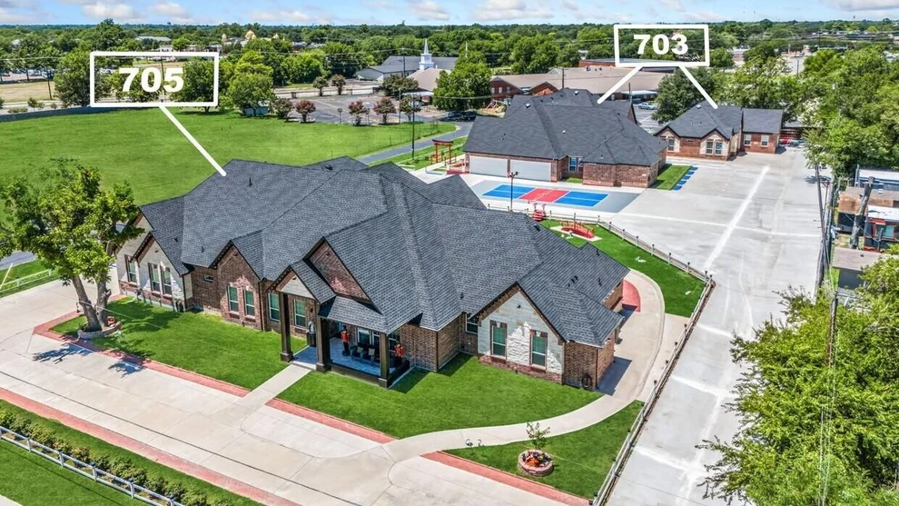 Unit for sale at 703 E Oates Road, Garland, TX 75043
