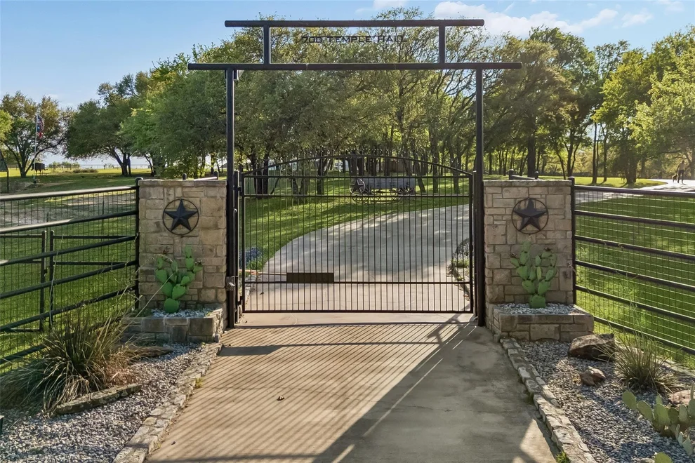 Unit for sale at 700 Temple Hall Highway, Granbury, TX 76049