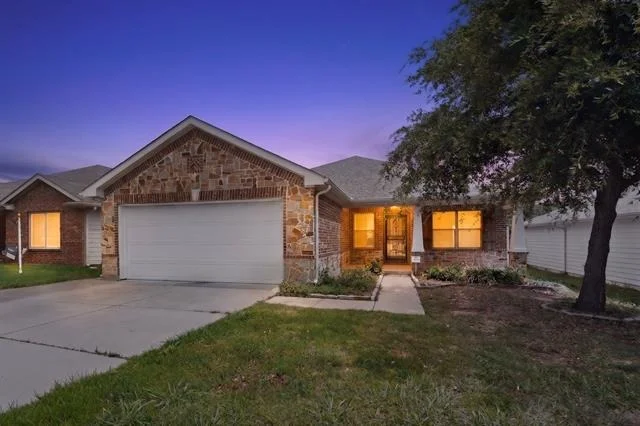 Unit for sale at 1933 E Dickey Drive, Dallas, TX 75051