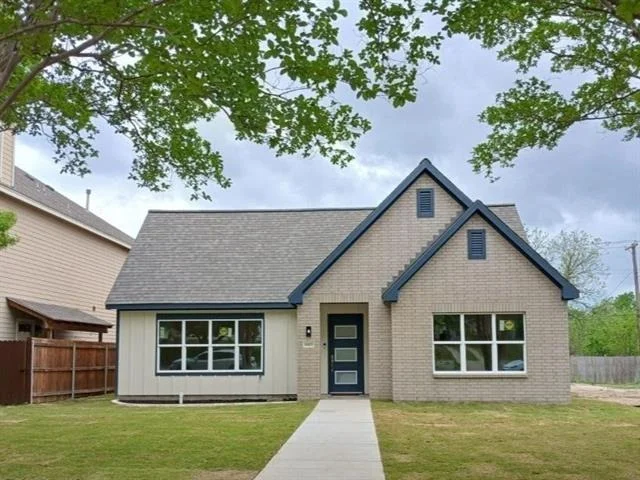 Unit for sale at 4805 Birchman Avenue, Fort Worth, TX 76107