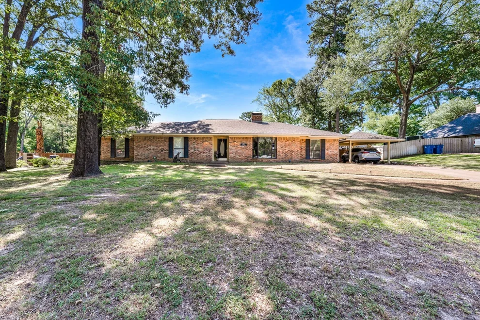 Unit for sale at 415 Nathan Drive, Quitman, TX 75783