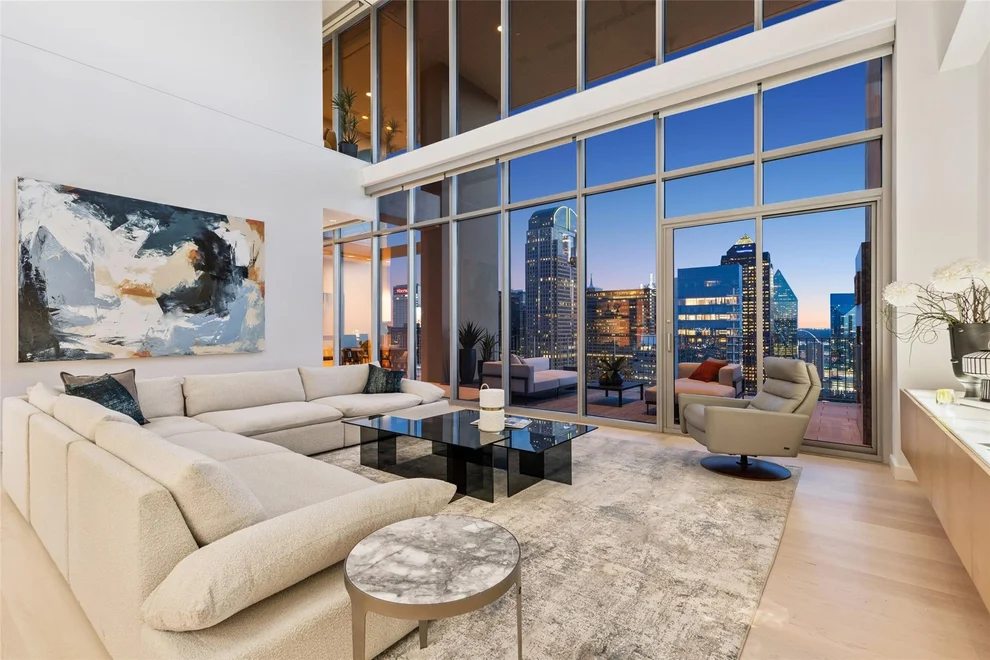 Unit for sale at 1717 Arts Plaza, Dallas, TX 75201