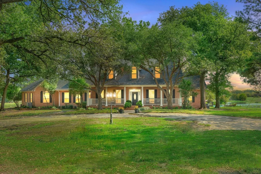 Unit for sale at 2523 FM 90, Mabank, TX 75147
