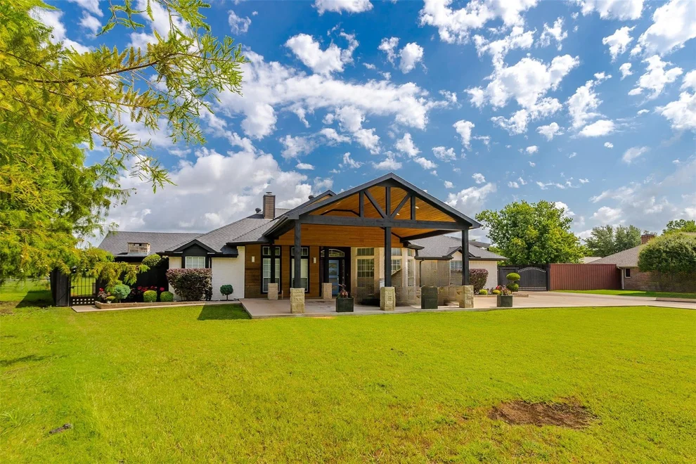 Unit for sale at 11176 Old Military Trail, Forney, TX 75126