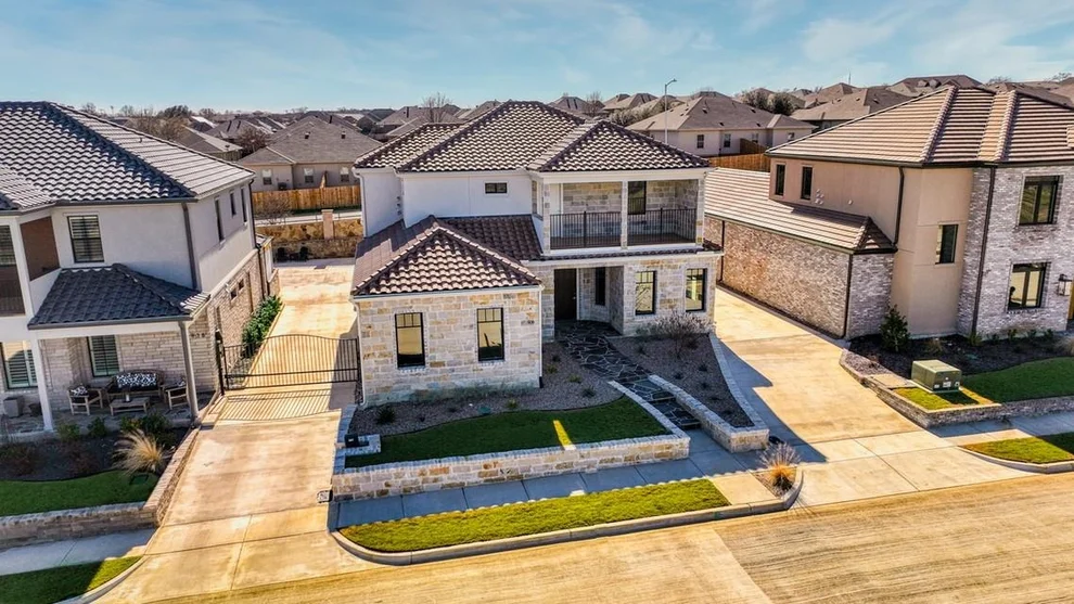 Unit for sale at 936 El Dorado Street, Weatherford, TX 76086