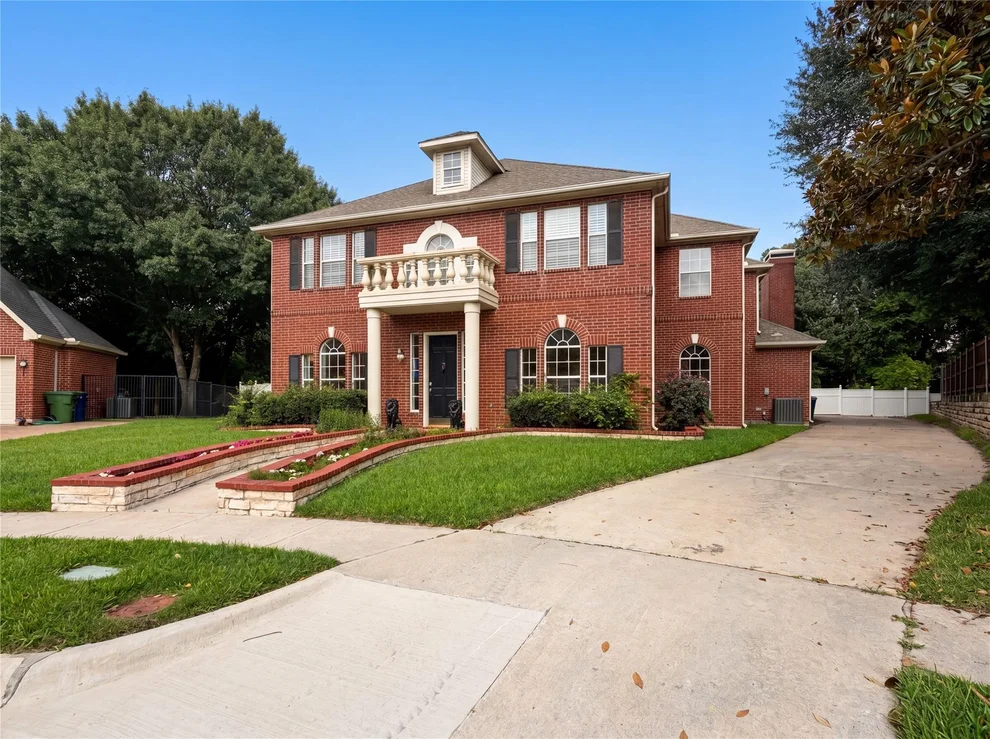 Unit for sale at 2533 Vista Creek Court, Garland, TX 75044