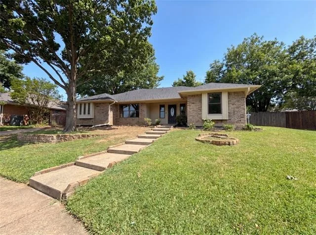 Unit for sale at 2300 Ridgewood, Bedford, TX 76021