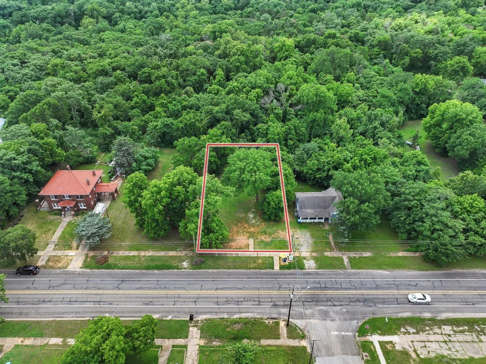 Unit for sale at 506 E Main Street, Denison, TX 75021