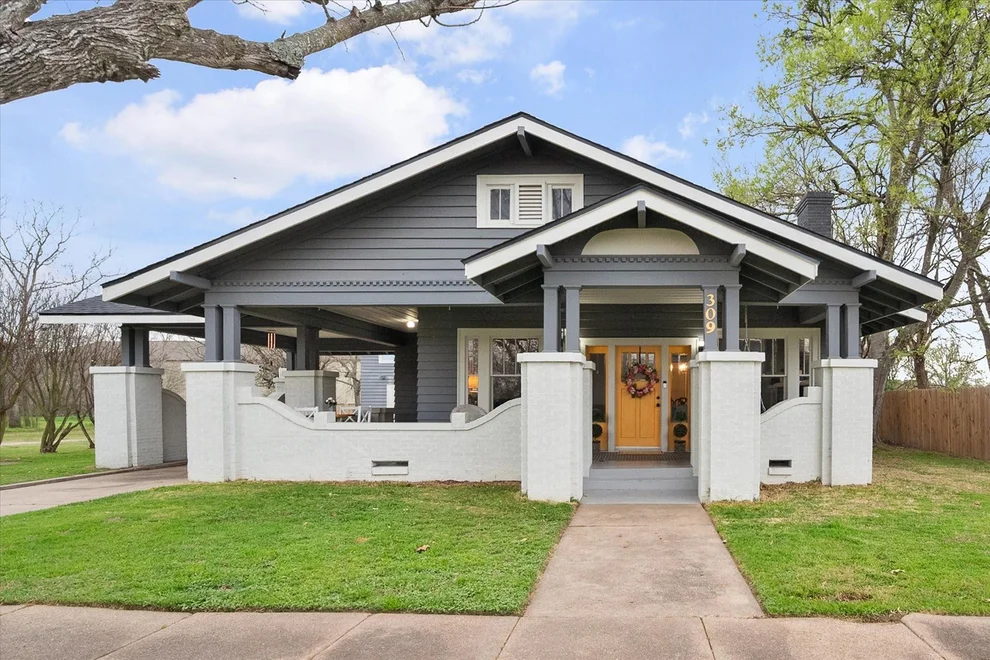 Unit for sale at 309 S Avenue B, Wortham, TX 76693