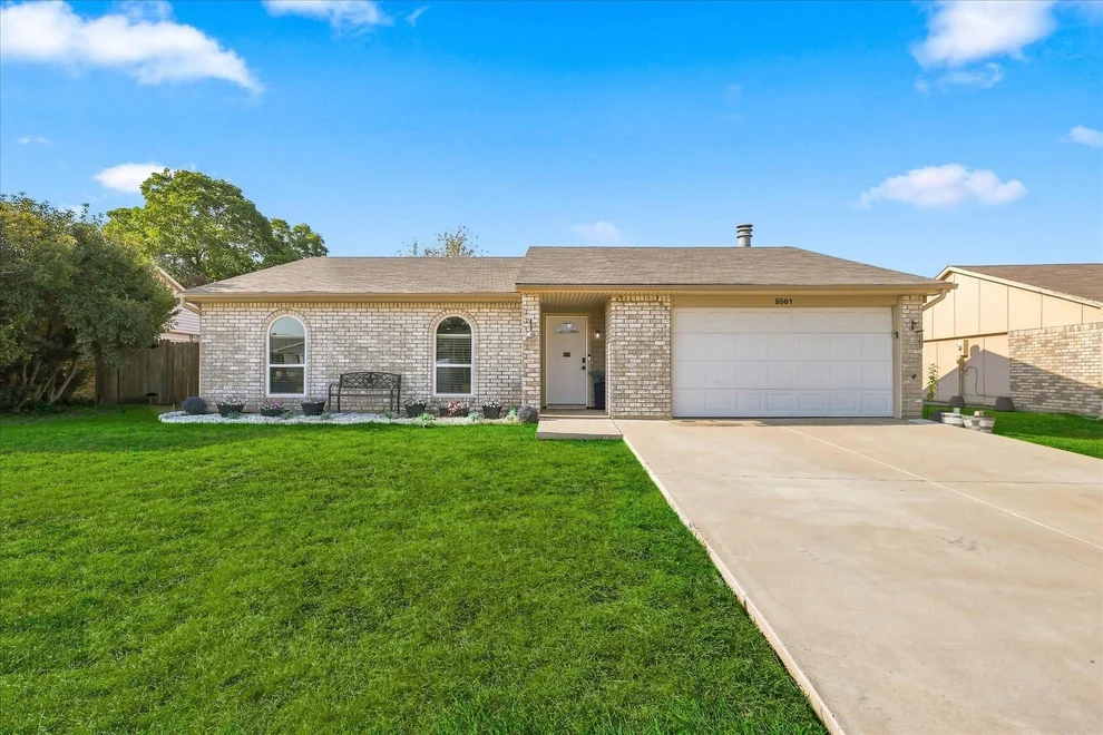 Unit for sale at 5561 Rutledge Drive, The Colony, TX 75056