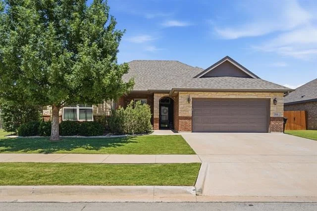 Unit for sale at 318 Mill Creek Drive, Abilene, TX 79602