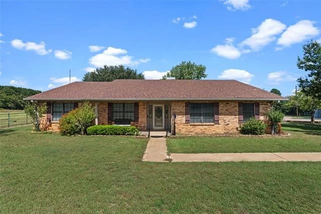 Unit for sale at 8239 FM 1249, Kilgore, TX 75662
