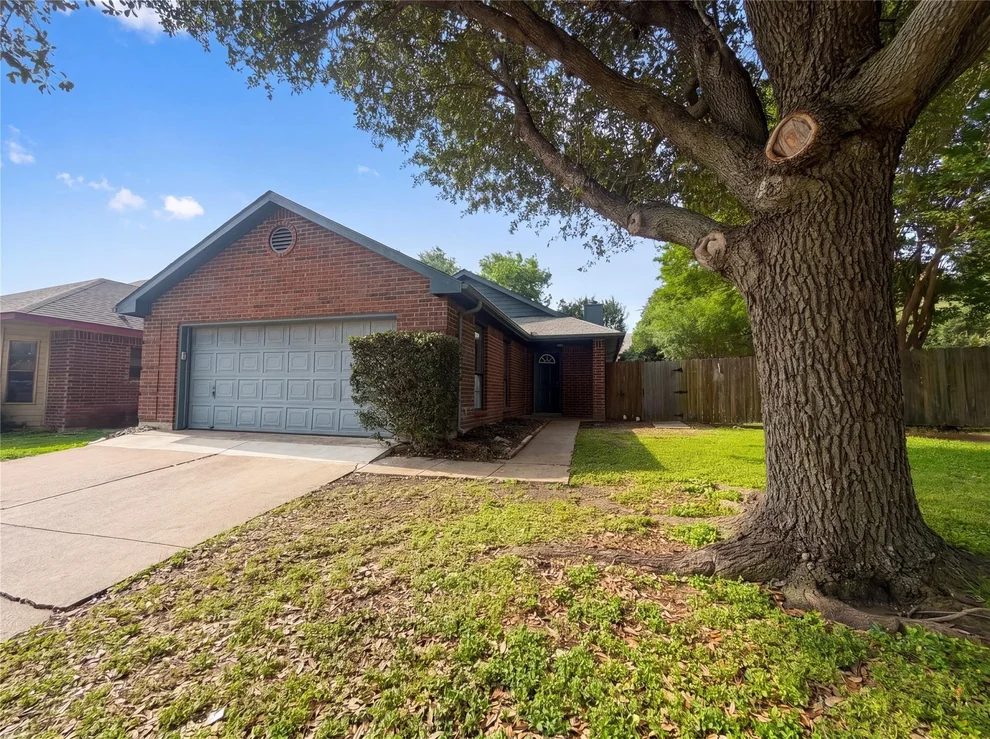 Unit for sale at 3628 Riverhead Drive, Arlington, TX 76015